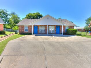 830 Russell Cir #830, Norman, OK 73071