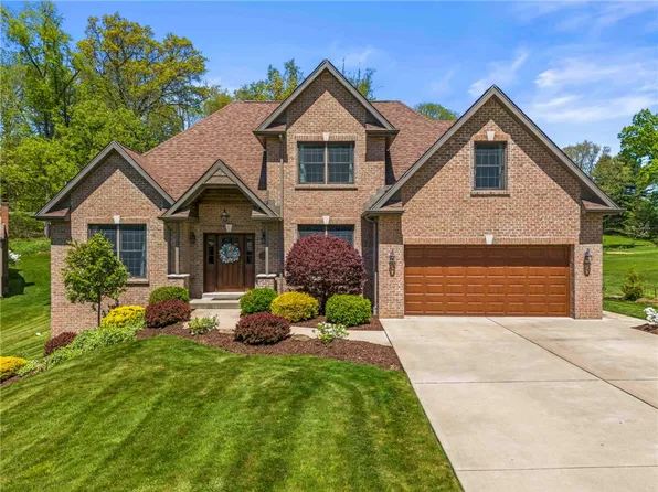 251 Maplewood Dr, McMurray, PA 15317