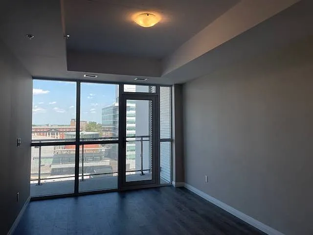 60 Charles St W #911 — Photo 6