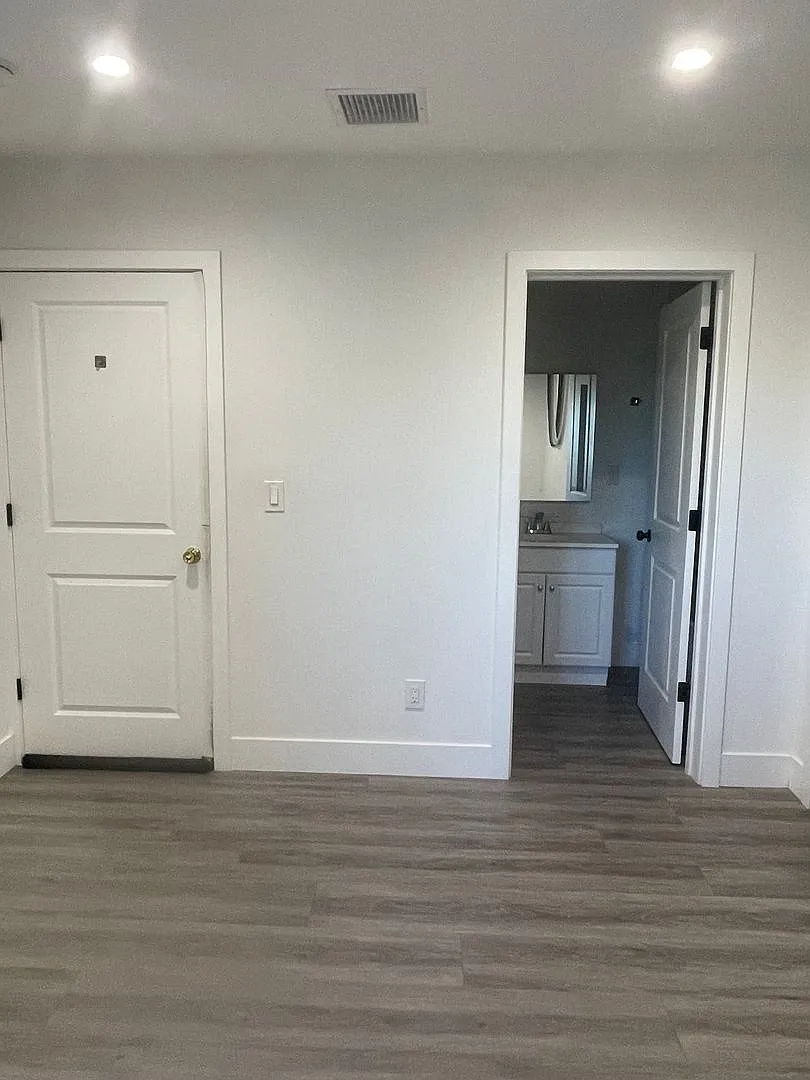 3711 Halldale Ave — Photo 3