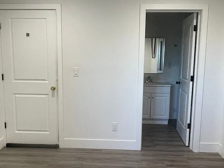 3711 Halldale Ave — Photo 3