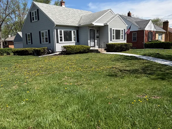 347 Cass St, Crete, IL 60417