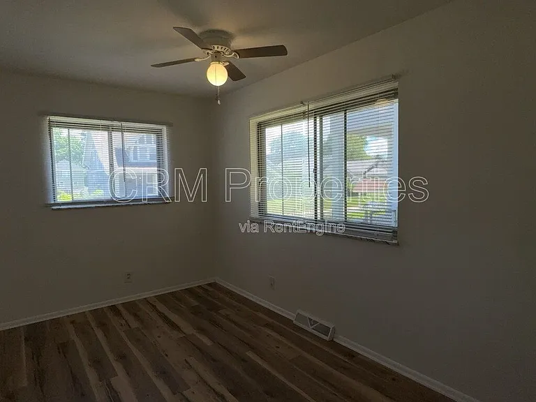 3542 Graceland Ave — Photo 4