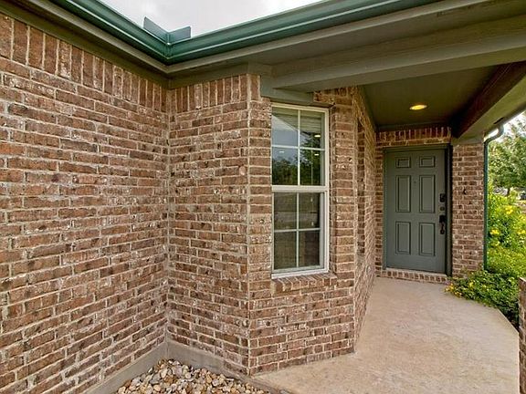 2nd image of 800 Salado Creek Ln