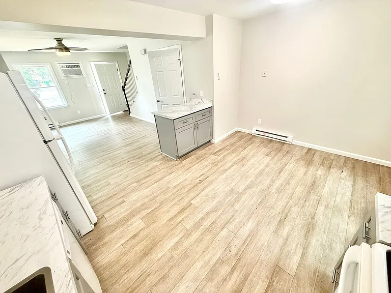 1820 Parkview Ave — Photo 15