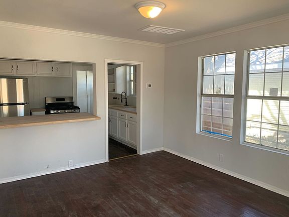 3rd image of 1046 Lombrano St Unit 1