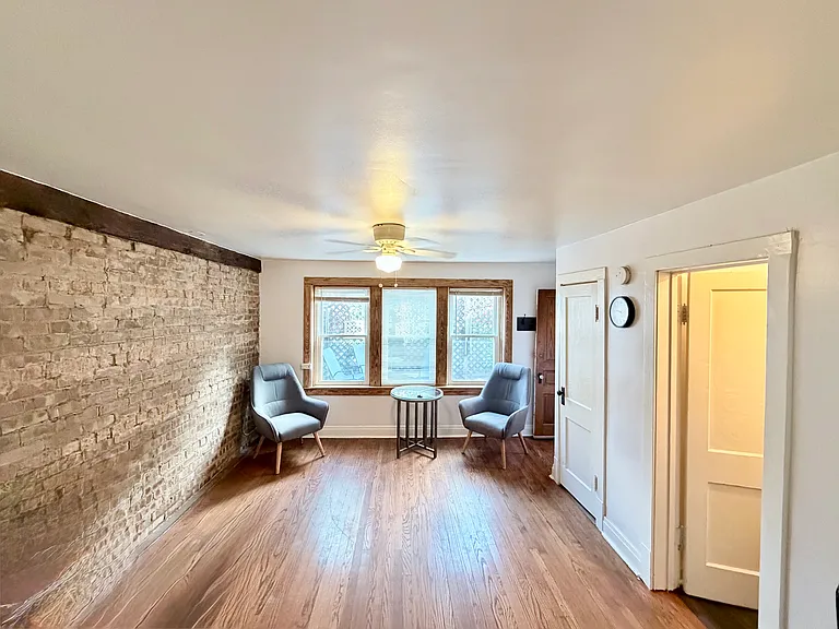 2118 W 18th St #1F — Photo 3