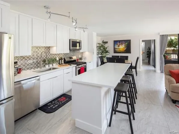 2215 Aloha Dr APT 4J, Honolulu, HI 96815