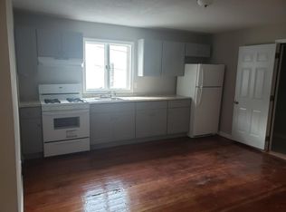 56 Tecumseh St, Fall River, MA 02721