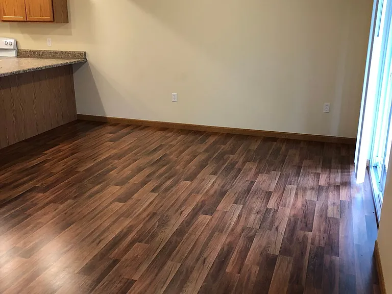 Long Beach Cove Villa Apartments — Photo 7