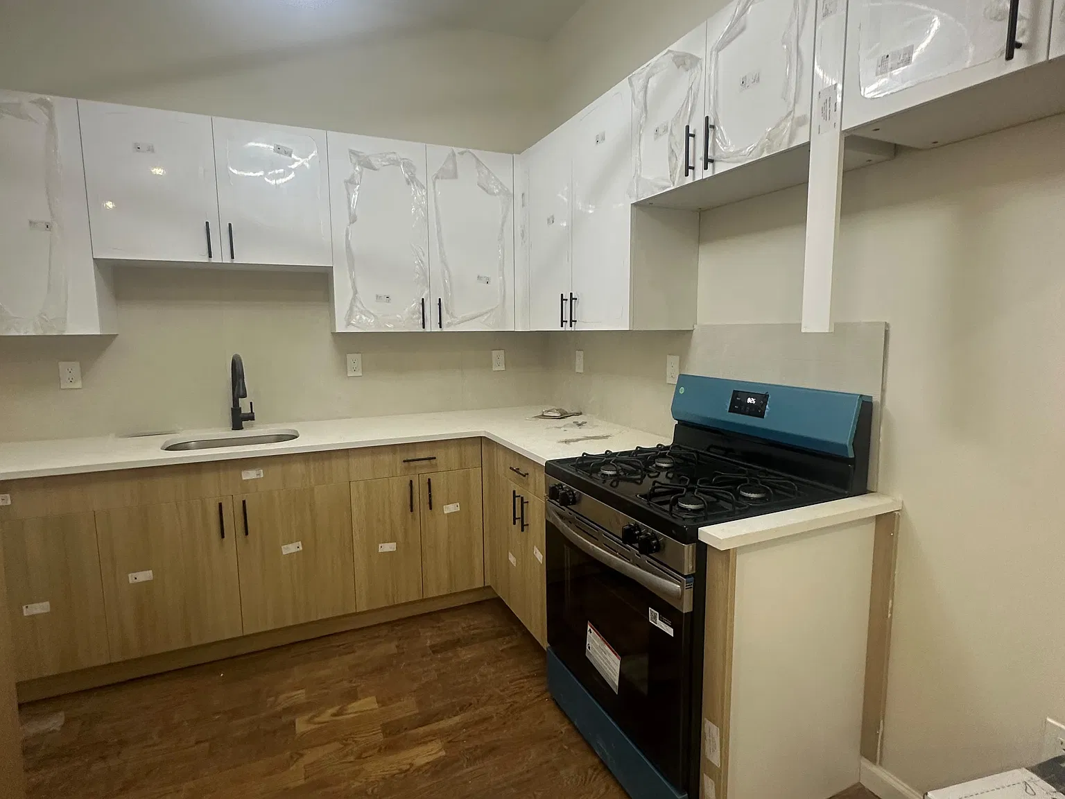 3 bed, $3,150 — Photo 1