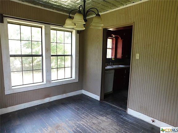 5th image of 409 S 6th St