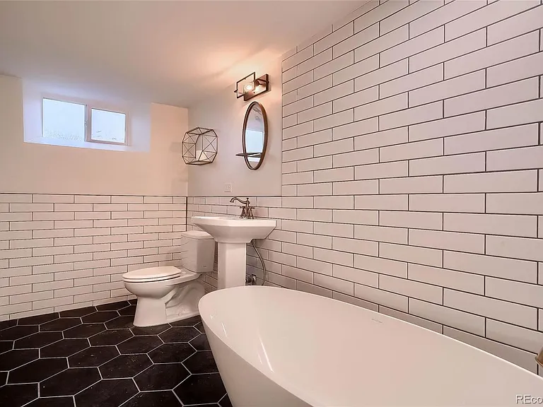 2232 S Clayton St — Photo 29