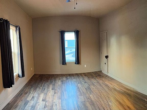 5th image of 810 9th St