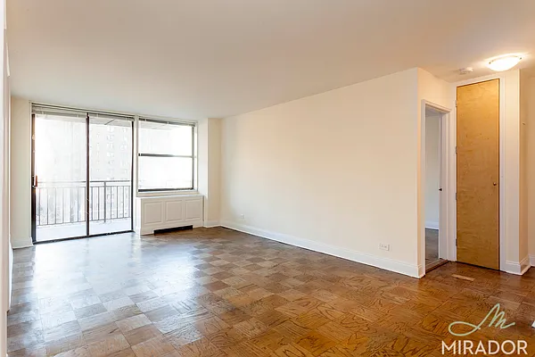 Rented by Mirador Real Estate | media 44