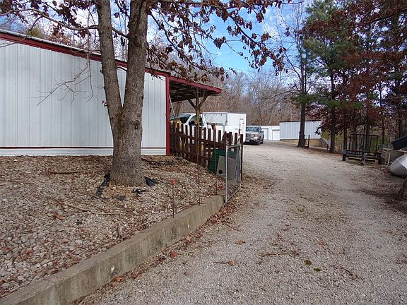 4th image of 599 Wooded Hill Farm Ln