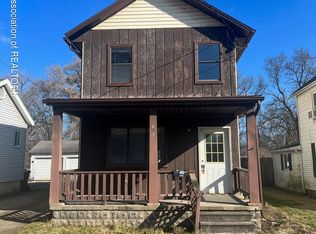 618 N Cochran Ave, Charlotte, MI 48813