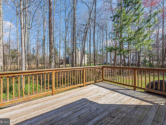 5th image of 13 Ronzetti Ave