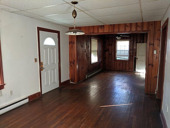 5th image of 161 Lake St