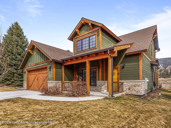 2nd image of 276 Blackhawk Dr