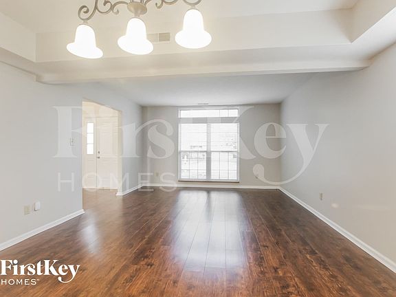 4th image of 592 Hannah Pl