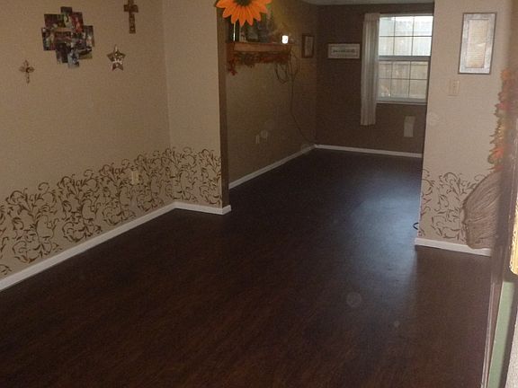 4th image of 5627 Elkhorn Blvd