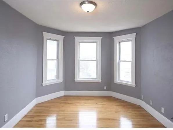 12 Havelock St Unit 1, Dorchester Center, MA 02124