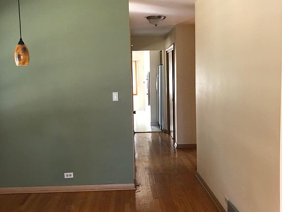 Hallway between Dinning and kitchen