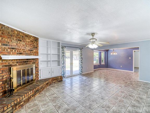 5th image of 114 Southwood Dr