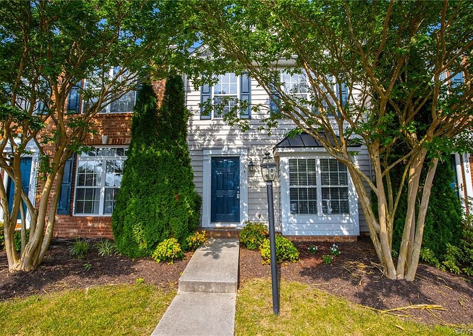 1st image of 904 Dominion Townes Ct