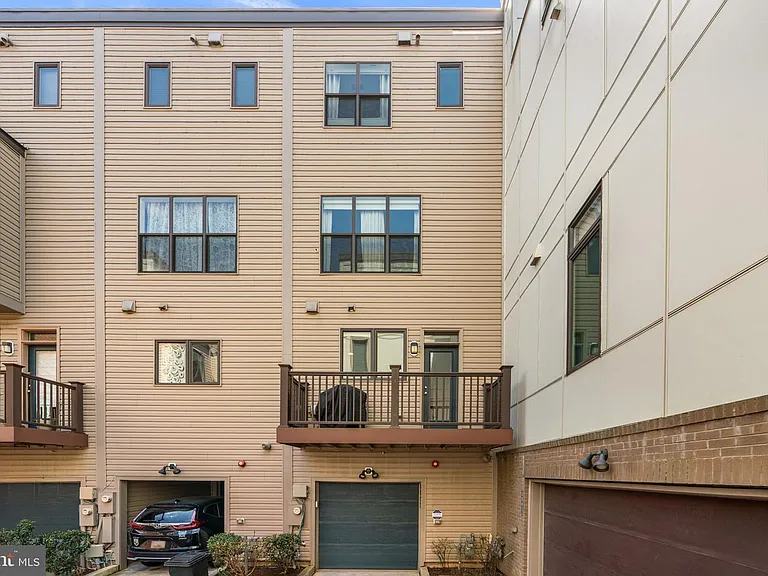8087 Tribeca St — Photo 22