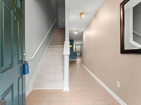 3rd image of 6711 Safeharbor Way