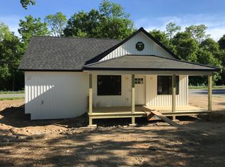 22 Sherow Rd, Pleasant Valley, NY 12569