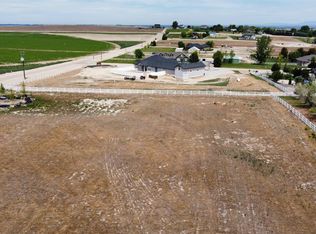 12962 Featherstone Dr, Nampa, ID 83686