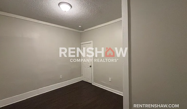 689 Baltimore St — Photo 9