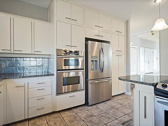 5th image of 1713 NW 22nd St CT