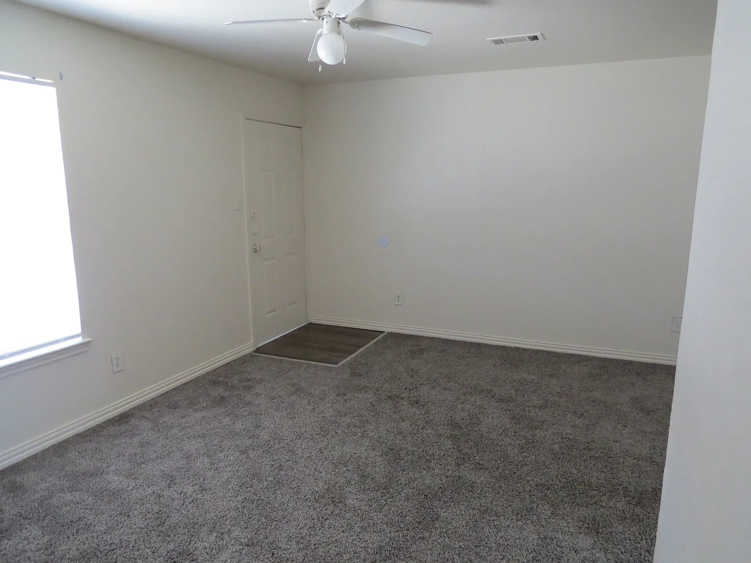 2 bed, 1.0 bath, 795 sqft, $550 — Photo 3