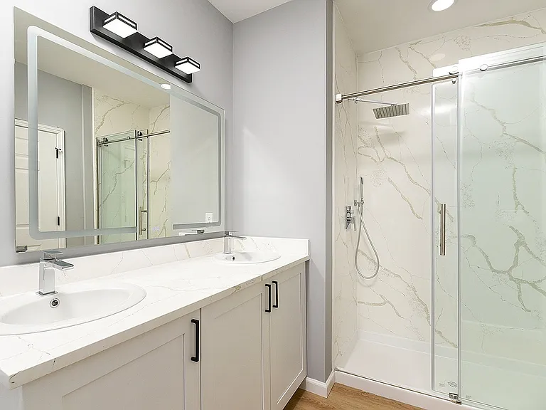 Bathroom 2 Bed