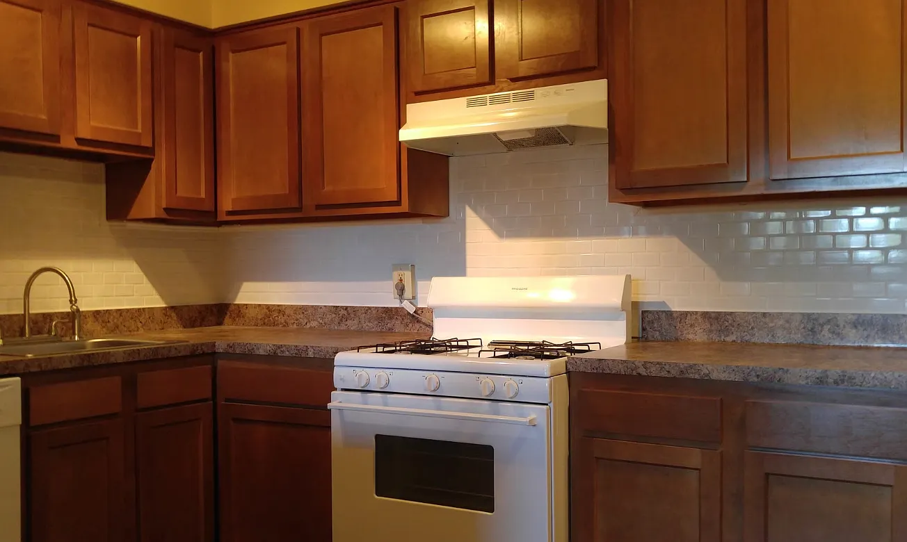 Huntington Woods Apartments — Photo 3