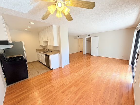 3rd image of 430 E San Jose Ave APT G