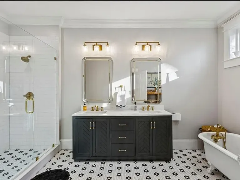 366 E Dixie Ave — Photo 11