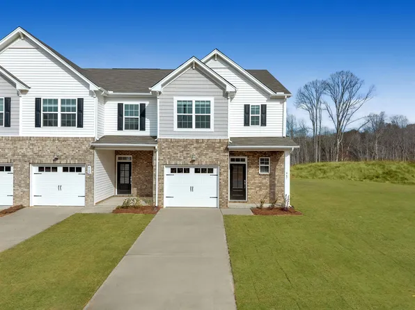 467 Lees Corner Ln, Woodruff, SC 29388