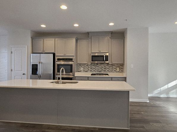 22988 Mountain Laurel Ln