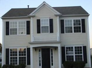 4001 Viewmont Dr, Raleigh, NC 27610