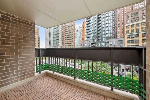 Sold by Keller Williams NYC | media 9