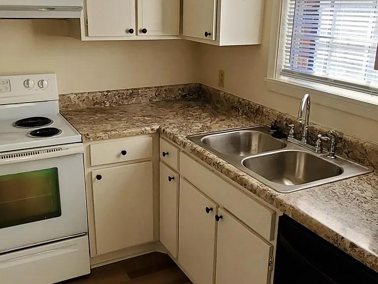 315 W Forest Ave — Photo 5