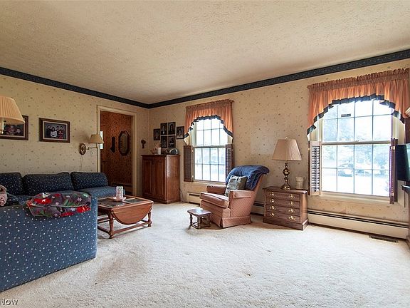 5th image of 332 Forest Meadows Dr