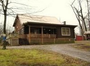 399 Woodland Dr, Cadiz, KY 42211