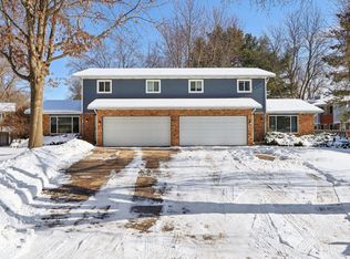 3051-3053 Greenway Trl, Madison, WI 53719