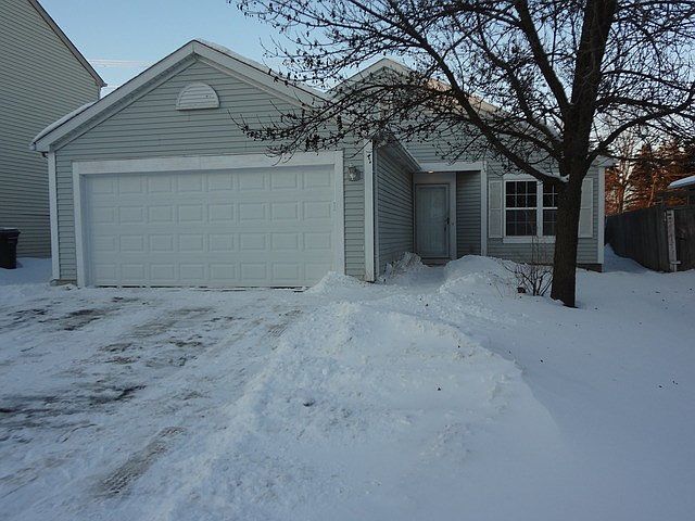 1st image of 104 E Aspen Cir